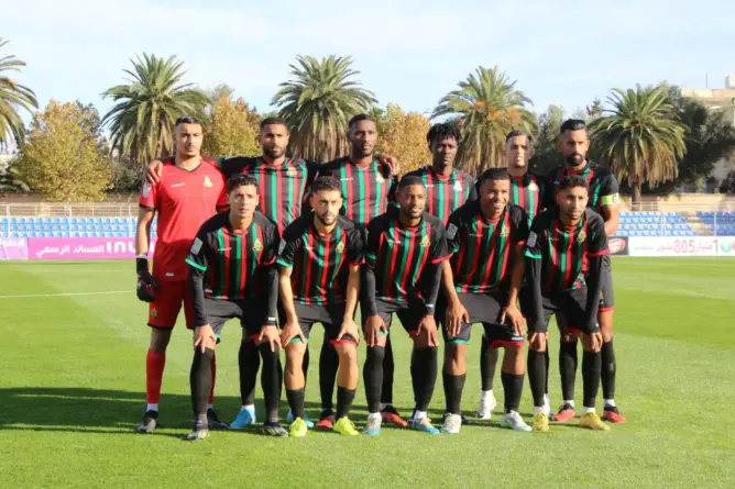 البطولة الوطنية.. الجيش الملكي يهزم المغرب الفاسي وينفرد بالصدارة 