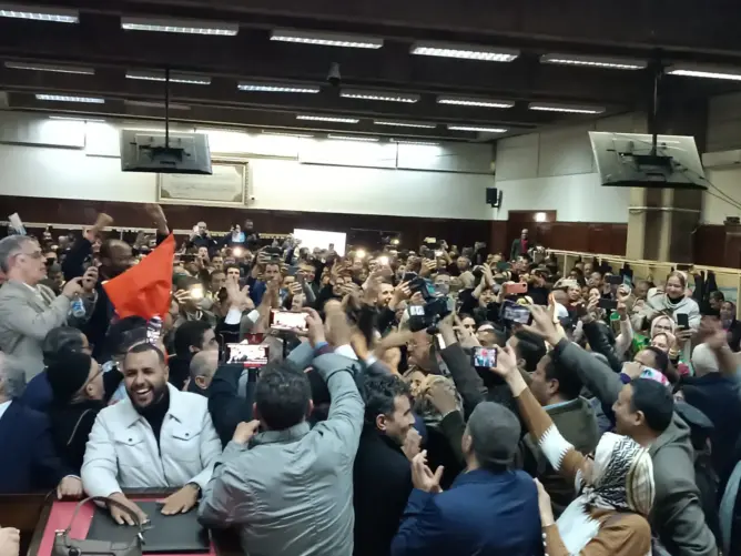 حسي يظفر برئاسة أكبر هيئة محامين بالمغرب خلفا للطاهر موافق