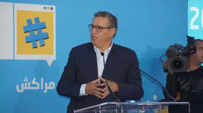 أخنوش يعد بمشاريع تنموية مهمة في مناطق الزلزال وعدم الاكتفاء بإعادة الإعمار