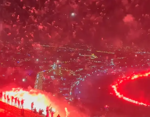 أنصار الحسنية يضيئون سماء أكادير