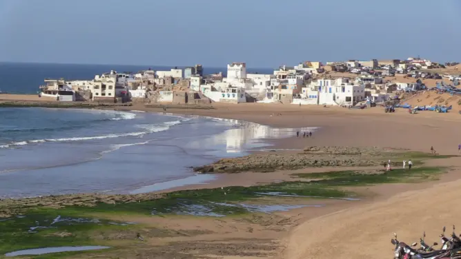 السلطات تبلغ ساكنة تيفنيت السياحية بالإفراغ التام