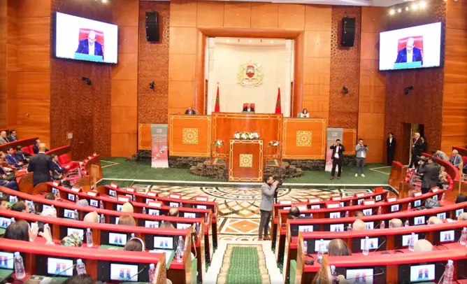 ملتقى برلماني يوصي باعتماد آلية قانونية لترشيد التعاقد بين الدولة والجهات