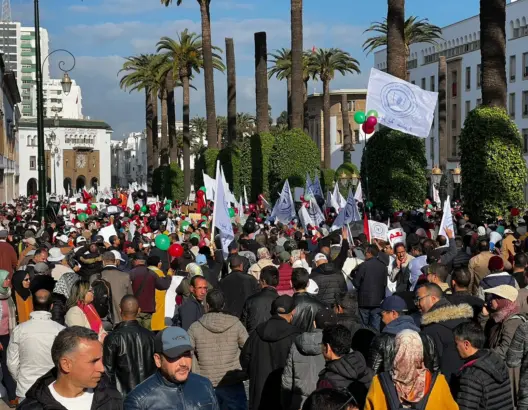 تنسيق نقابي يصعد احتجاجاته ويطالب بإنصاف مبرزي التربية والتكوين