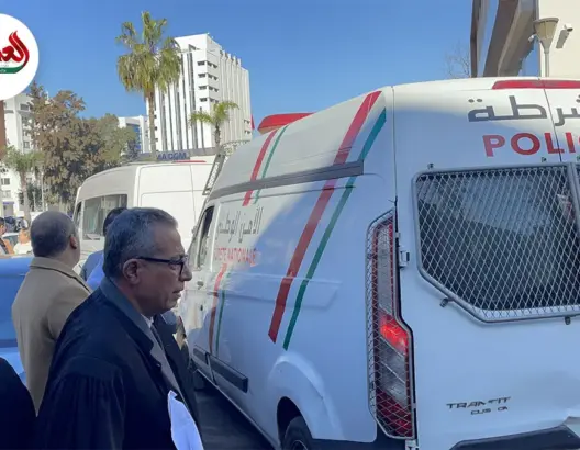 لحظة نقل الناصيري وبيوي لسجن “عكاشة”