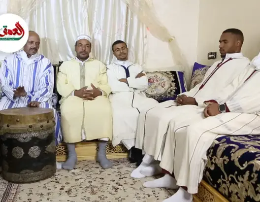 سمر على فن الرسمة الزاكورية.. صالح بن حماد ينشد تضامنا مع غزة وفلسطين