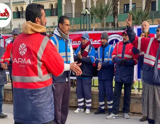 عمال النظافة بالجديدة يحتجون ضد “الترهيب”