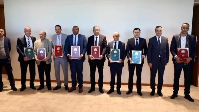 يتضمن الدرجة الاستثنائية والتعويض عن المناطق الصعبة..  الحكومة تتوصل إلى اتفاق جديد مع النقابات التعليمية