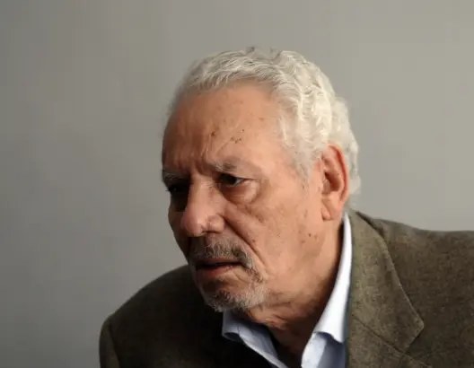 أبرز رجال العسكر الجزائري .. وفاة وزير الدفاع الأسبق خالد نزار