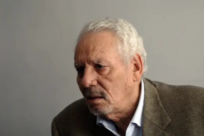 أبرز رجال العسكر الجزائري .. وفاة وزير الدفاع الأسبق خالد نزار