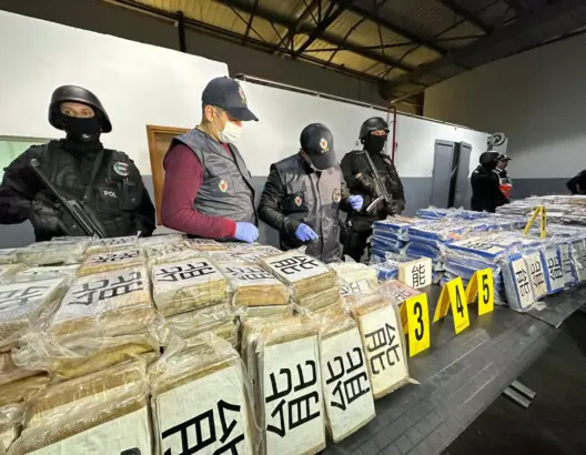 عملية مشتركة بين الأمن والجمارك تحبط محاولة لتهريب 730 كلغ من المخدرات بالميناء المتوسطي