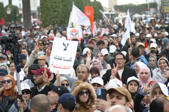 نواب بالبرلمان يرفضون “الانتقام” من أساتذة التدريس وبنموسى يدافع عن حرمة المؤسسات