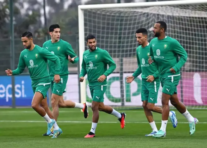 عودة عطية الله.. المنتخب المغربي يستعد لنزال الكونغو بحصة تدريبية زوالية