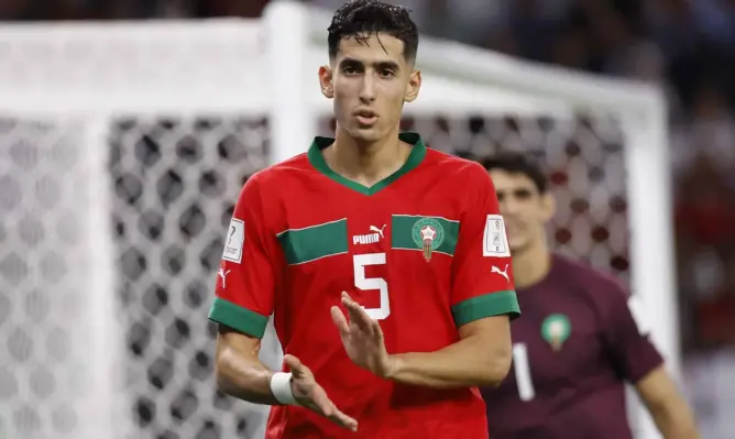 رغم موسمه السيء.. هل ينضم نايف أكرد لأتلتيكو مدريد الإسباني؟