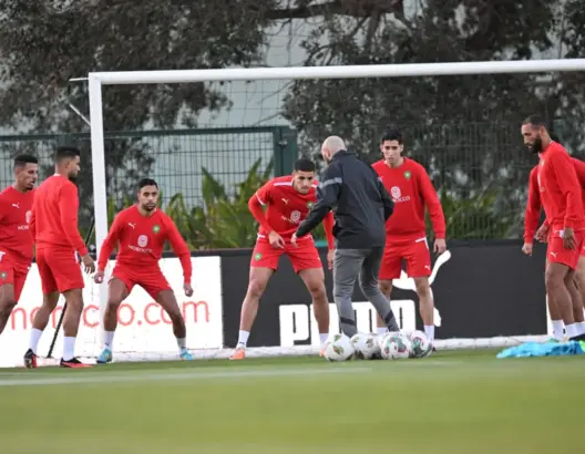 الأسود ترفع من درجة تحضيراتها للكان.. ومزراوي يغيب عن مباراتين بدور المجموعات