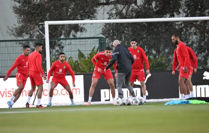 الأسود ترفع من درجة تحضيراتها للكان.. ومزراوي يغيب عن مباراتين بدور المجموعات