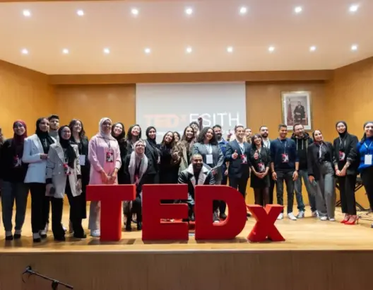 نادي “TEDx” يسلط الضوء على قصص نجاح من أجل تحفيز الشباب على التشبث بأحلامهم
