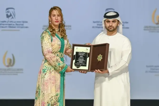 تتويج الشرطية بشرى كربوبي بجائزة الإبداع الرياضي في دبي