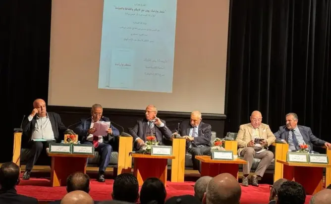 برادة يوثق تجربته في “شغف وإرادة” وإعلاميون يُعدِّدون إسهاماته في الرقي بالصحافة المغربية