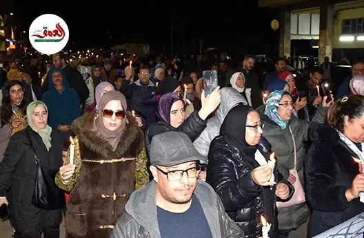 بالشموع.. أساتذة فاس يتضامنون مع الموقوفين