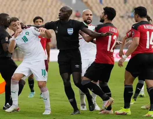 أوناحي: المنتخب المصري لا يقدم كرة جميلة.. يسجلون هدفا ثم يبدأ لاعبوه بالسقوط