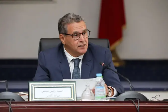 أخنوش يدعو للإسراع في تهيئة ملعب أكادير والطرق المؤدية إليه قبل “كان 2025”