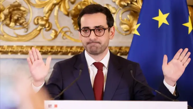 وزير الخارجية الفرنسي في زيارة خاصة للمغرب نهاية الشهر الجاري