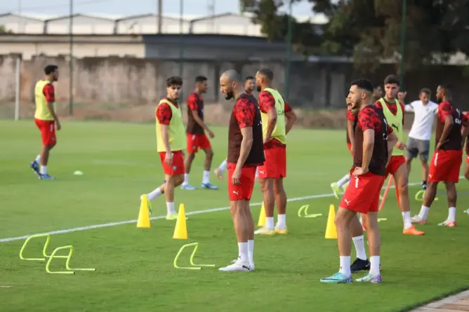 غياب مزراوي وحضور باقي اللاعبين.. المنتخب المغربي يختتم استعداداته لمواجهة تنزانيا