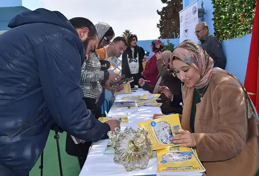 لأول مرة بجهة الشرق.. طلبة يصدرون كتابا خاصا بأدوية الإنعاش