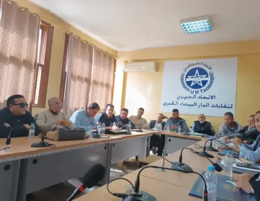 رفاق مخاريق يرفضون عرض وزير الصحة ويقررون خوض إضراب وطني