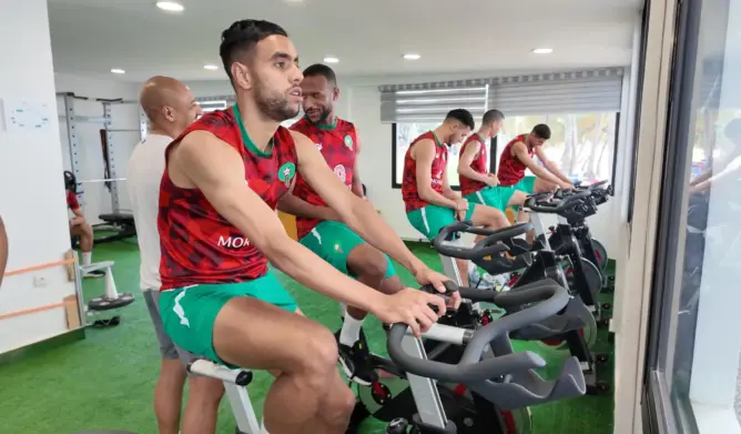 خمسة لاعبين مغاربة مهددين بالغياب عن مواجهة ثمن نهائي كأس إفريقيا