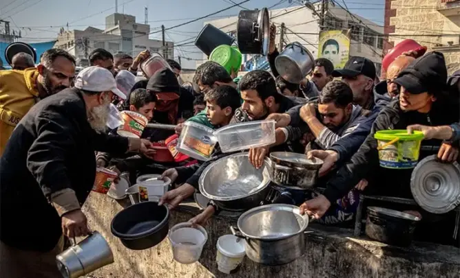 مجزرة إسرائيلية جديدة بحق “جياع” كانوا ينتظرون مساعدات غذائية بغزة