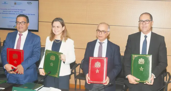 يوفر حلولا للتلميذ والأستاذ.. اتفاقية تهدف إلى إرساء مختبر رقمي لفائدة وزارة التربية الوطنية