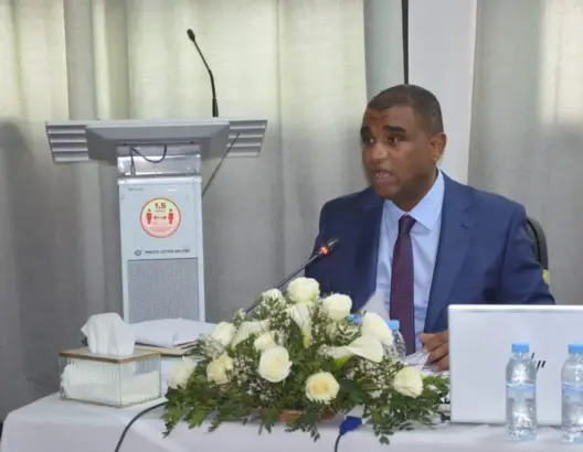 في أطروحة دكتوراه.. الزلوطي يضع ظاهرة الاتجار بالبشر على مشرحة البحث القانوني