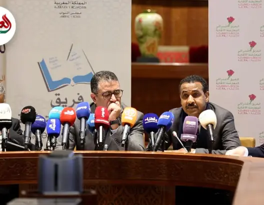 شهيد يهاجم الحكومة ويدافع عن حصيلة المعارضة