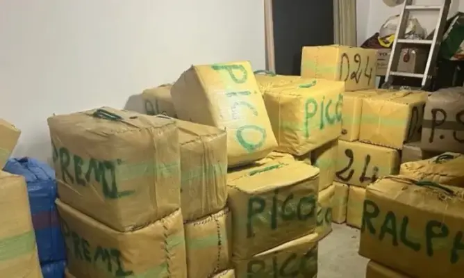 الحرس المدني يحجز أطنان من المخدرات بمنزل بسواحل إسبانيا (فيديو)