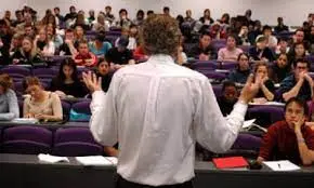 ملاحظات ومقترحات طالب جامعي على هامش نهاية الأسدس الأول