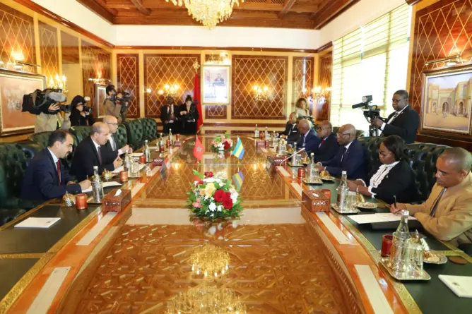 مسؤول غابوني رفيع يؤكد التزام بلاده بمغربية الصحراء وميارة يشيد بجودة العلاقات بين البلدين