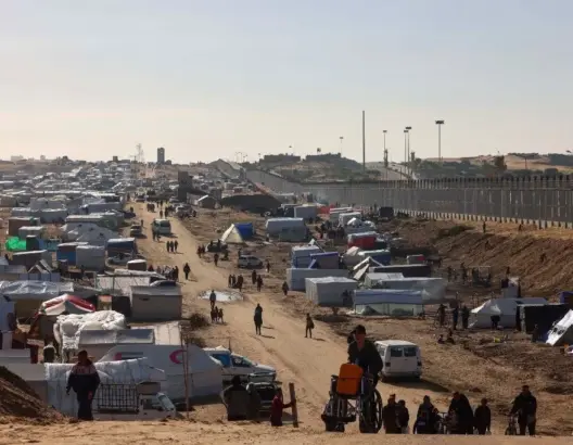 صحف أميركية: مصر تقيم منطقة عازلة مع غزة لمنع تدفق النازحين من رفح