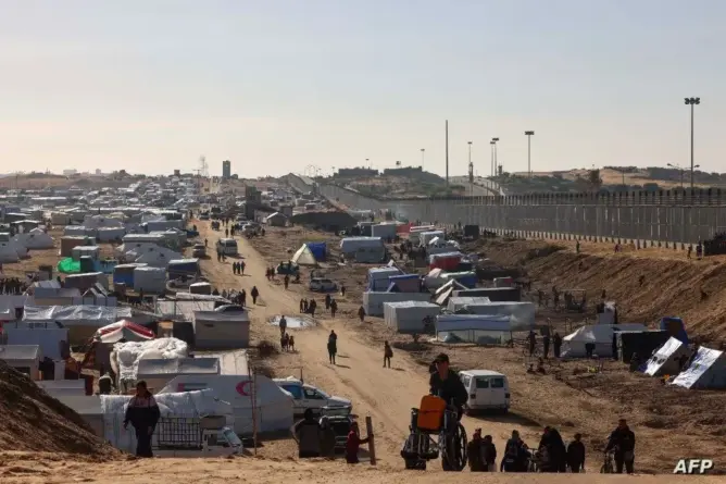 صحف أميركية: مصر تقيم منطقة عازلة مع غزة لمنع تدفق النازحين من رفح