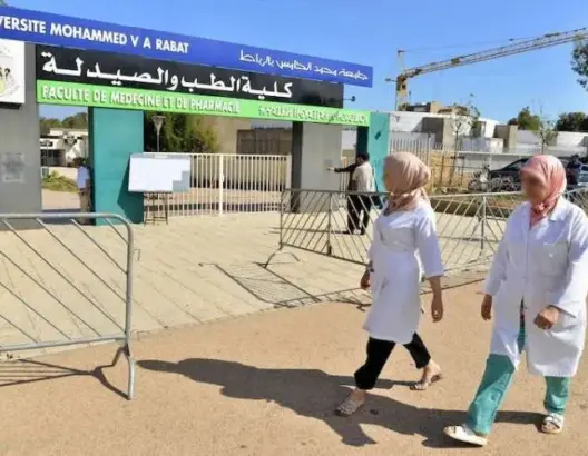 مرسوم يمنح الأساتذة الباحثين في الطب أقدمية اعتبارية مدتها تسع سنوات