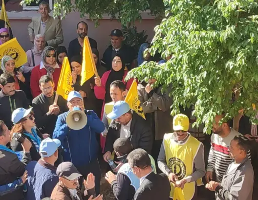 الاقتطاع من أجور موظفي الجماعة يُخرج الـUMT والـCDT للاحتجاج ببني ملال