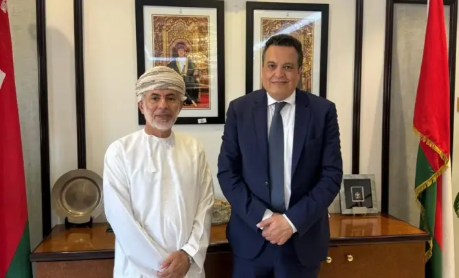 الشافعي يقود وفد الـ”ACAPS” إلى سلطنة عمان لتعزيز الشراكة والتبادل