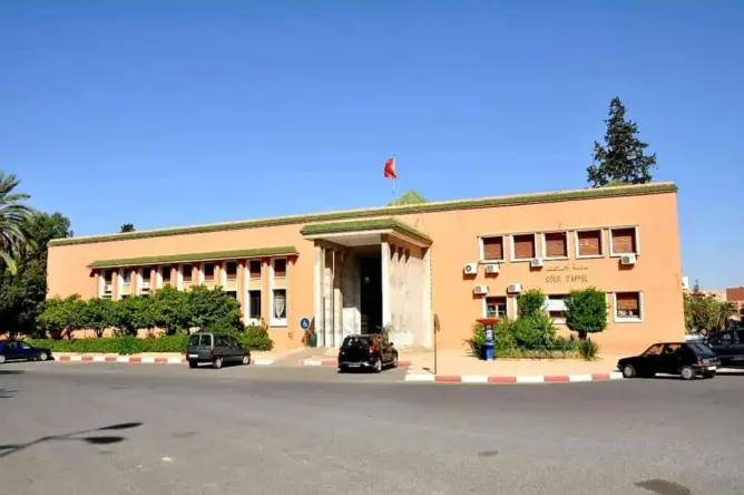 “بيع الشواهد الجامعية” يقود أستاذا جامعيا إلى سجن الأوداية بمراكش