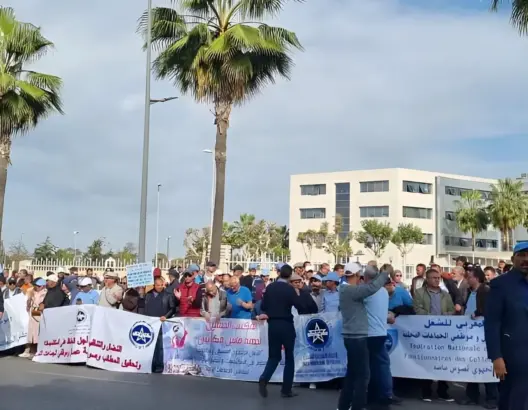 بـ12 يوما من الإضراب.. موظفو الجماعات الترابية يصعدون ضد وزارة الداخلية