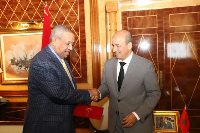 مسؤول كويتي: المغرب يحتذى به في البناء الديمقراطي.. وميارة يشيد بعمق العلاقات بين البلدبن
