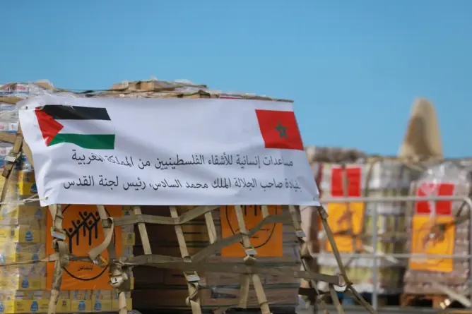 الملك يأمر بإرسال 40 طنا من المساعدات لغزة ويتكفل من ماله الخاص بمساعدات الرضع والأطفال