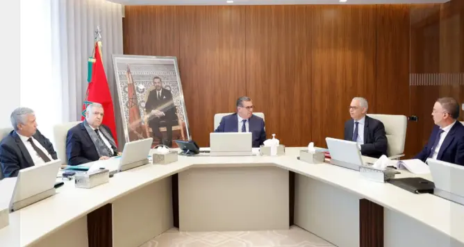 برئاسة أخنوش.. “لجنة التزويد بالماء” تناقش الإجراءات الاستعجالية وتطلق حملة تواصل واسعة