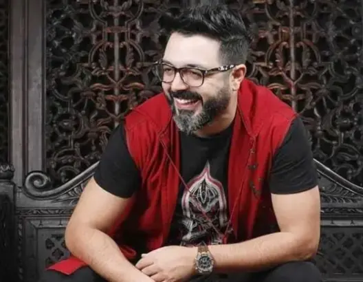 شوقي: لا أتابع الأعمال الفنية المغربية في رمضان ودخلت لمجال الإنتاج للاستثمار فيه