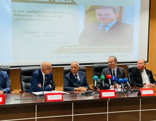 جددت دعمها للحكم الذاتي.. فرنسا تبدي اهتمامها بالاستثمار في الطاقات المتجددة بالمغرب (فيديو)