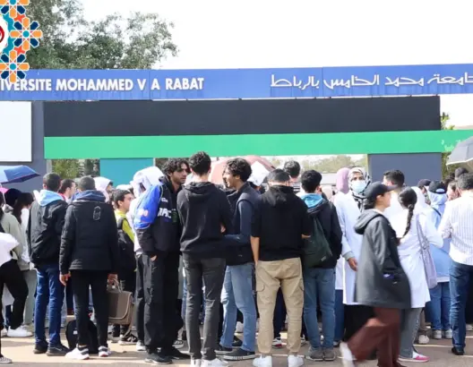 طلبة الطب والصيدلة بالرباط يستنكرون “التهديد” و”التضييق” على زملائهم
